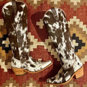 Cowhide Boots EXCELLENT CONDITION Size 7.5